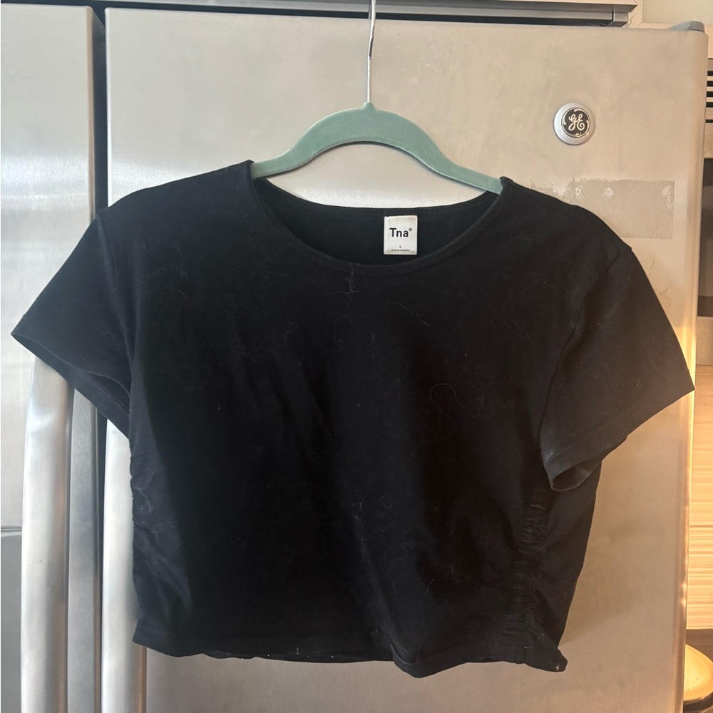 Aritzia TNA Cropped Rouched workout top